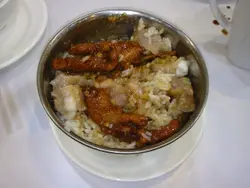 大大盅鳳爪排骨飯