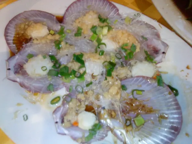 蒜蓉粉絲蒸扇貝