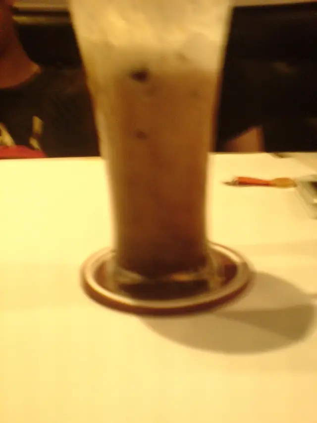 飲呢杯ge人話唔好飲,坐佢隔離ge都飲左一口,評語仲激:藥水味