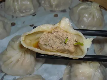 一樣是肉汁滿盈的.