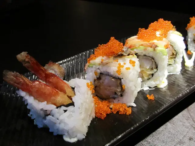 自配創意卷物８件