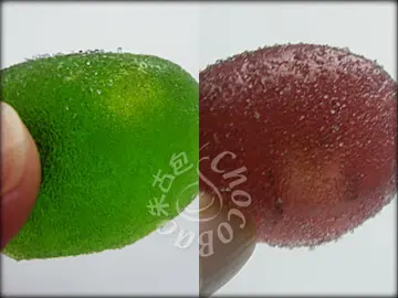 糖里隐约有小粒，好似燕窝嘅物体