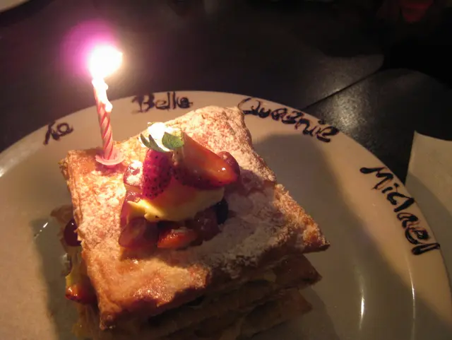 鮮什果+清香蛋黃醬+鬆脆無比拿破崙