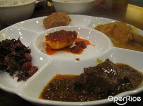 Padang Indonesia Restaurant&#39;s photo in Causeway Bay 