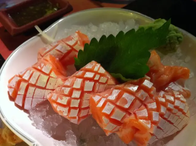 三文魚腩 