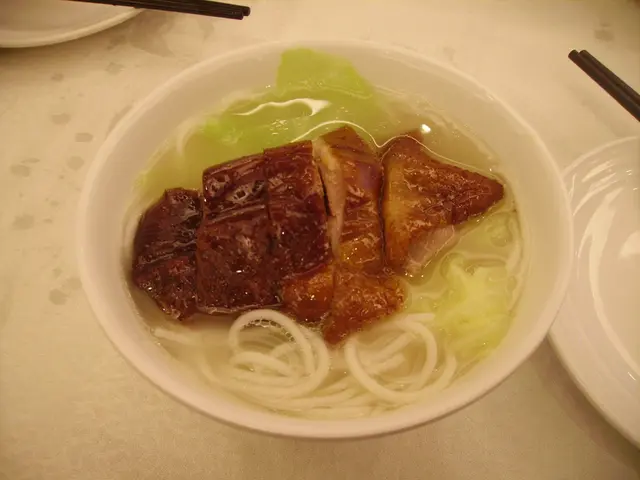 食物:燒鵝湯米線(正)