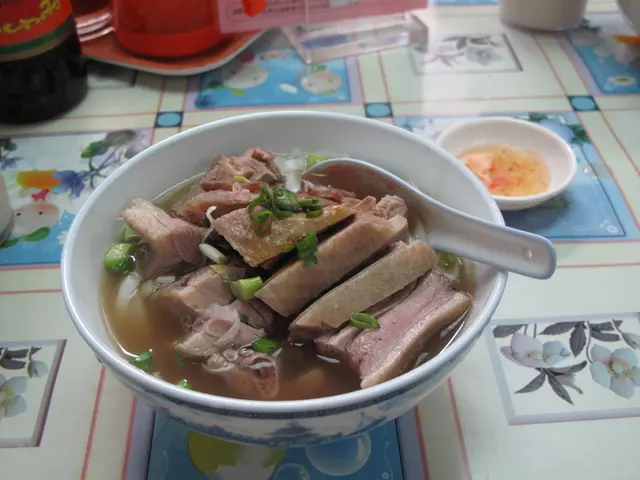 廣西鴨粉＋牛腩湯底