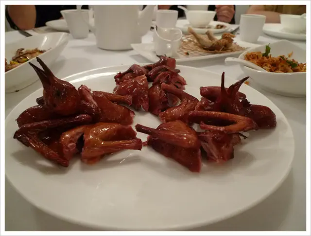 龍井菊花燻乳鴿