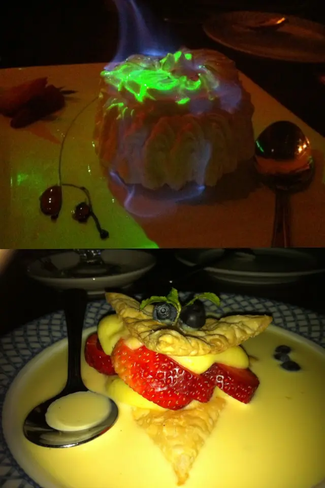 (上): 火焰雪山 (下): 士多啤梨拿破崙