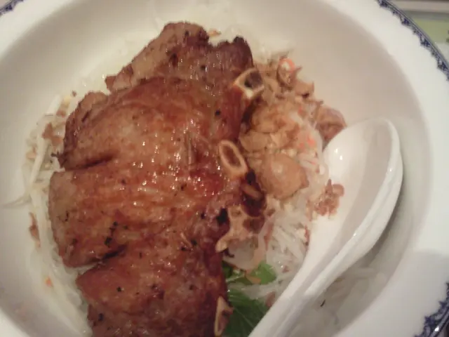 豬扒撈檬,係塊豬扒差