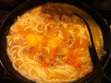 蕃咖肉碎鱼汤米线
