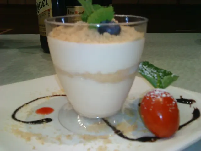 又係木糠布丁但點解唔同樣?原來大少話果日啲士多啤梨唔靚加埋佢地會不時重新design下賣相~真有心思