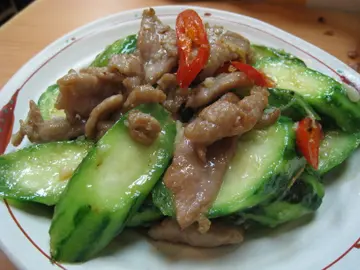 胜瓜炒肉片