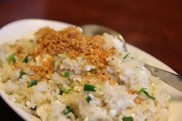 金蒜蛋白炒饭
