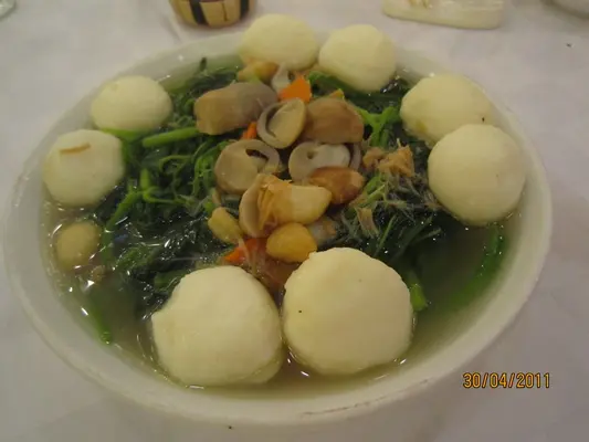 上湯魚腐浸莧菜