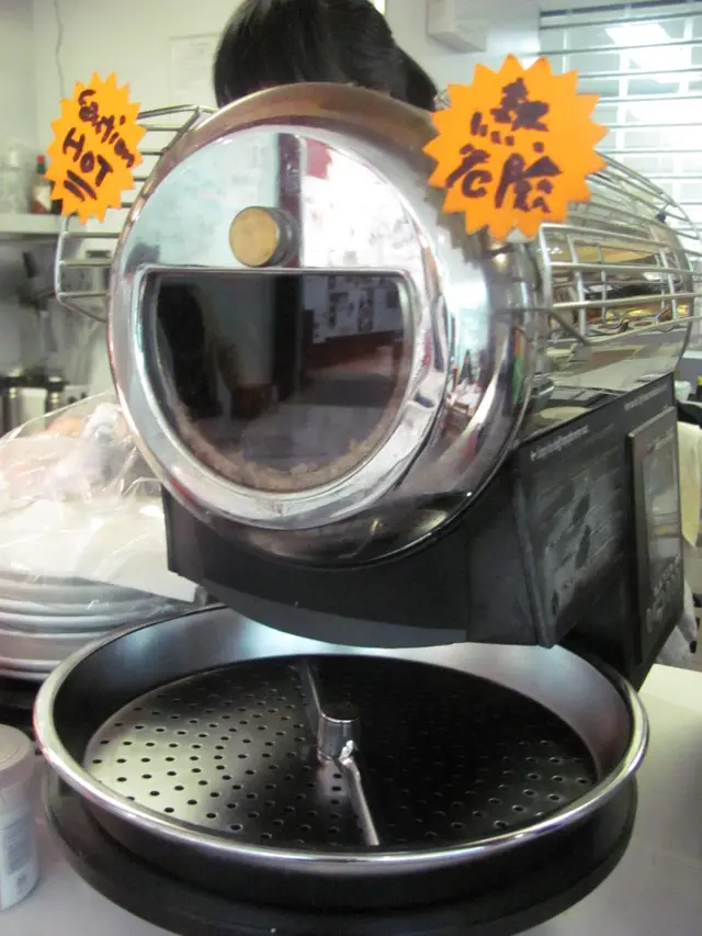 店家自己炒豆，可適當控制份量以保持新鮮度