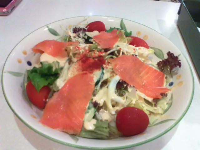 三文魚沙律