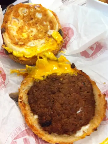 全熟的蛋, 芝士汁亦不均勻