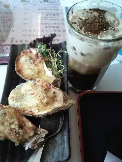 焗生蠔+凍咖啡