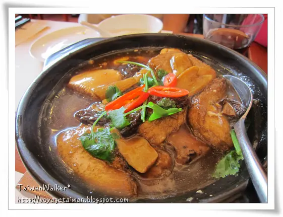 直菇牛肚菌豆腐煲