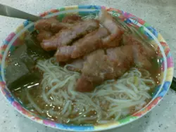 猪扒 + 猪红泰粉