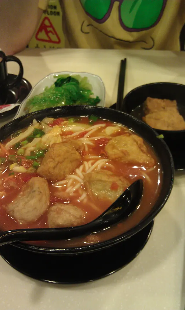 蕃茄湯底，好開胃^^