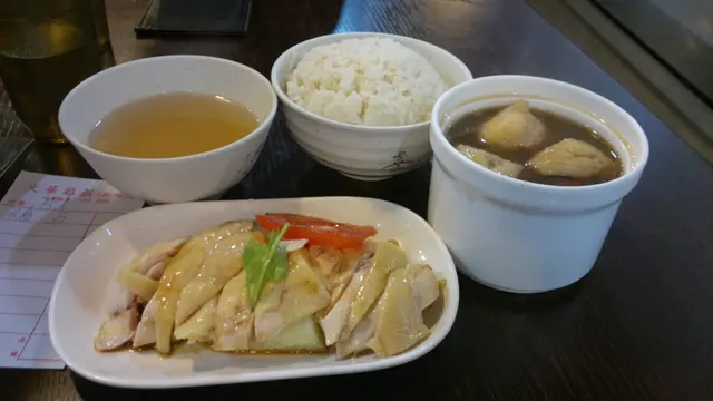 白雞配肉骨茶套餐