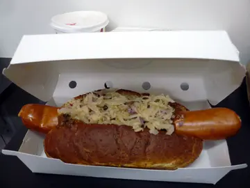 辣肉热狗