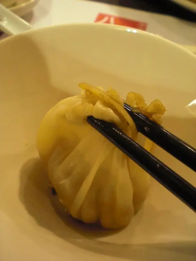 皮薄得緊要,透出湯色!