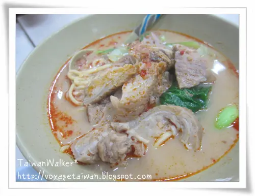 腩肉大腸沙茶麵