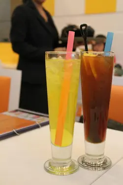 2杯飲品都可以.