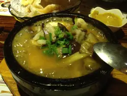 鲍鱼汁杂菌豆腐锅($41)
