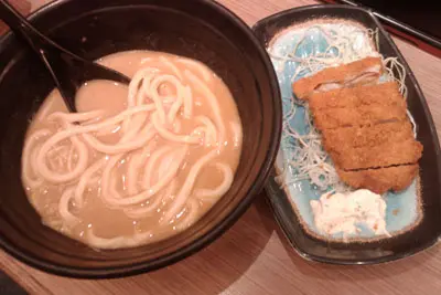 吉列豬扒咖哩烏冬