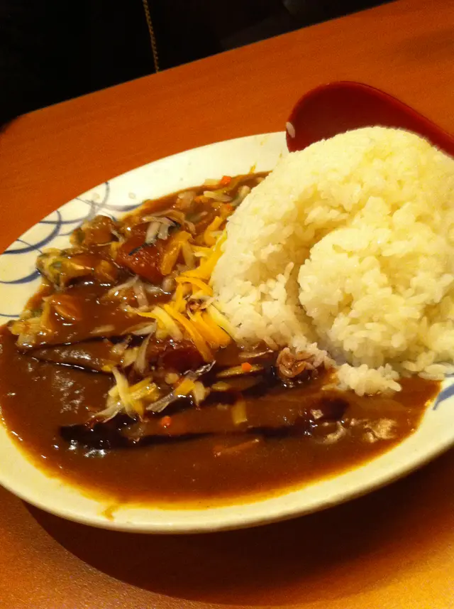 朱古力咖哩蜆肉飯