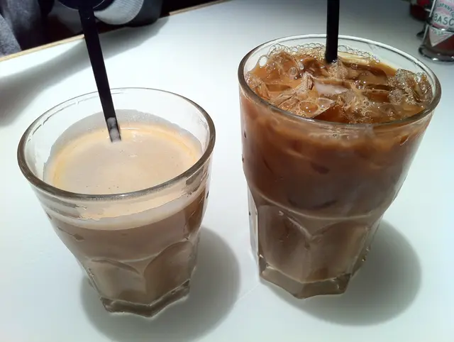 熱咖啡 / 凍鴛鴦多啡