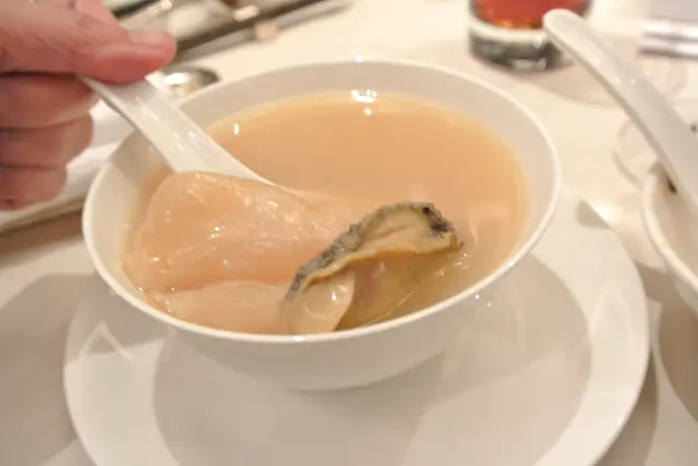 花膠鮑魚鹿筋湯