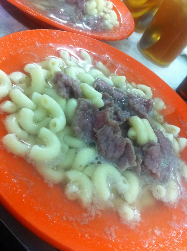 牛通,牛好味,湯底夠清,不過要等好耐