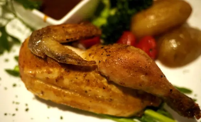 燒春雞 非常入味又香口, 讚!