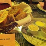 French bread with dipping