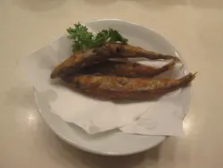 (2)小食要了炸多春魚