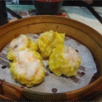 燒賣 (siu mai) prawn and beef dumpling