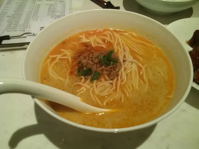 差~ 老重慶擔擔麵