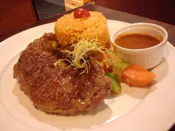 紅酒什菌汁西泠扒配飯