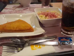 半份西多士 ＋ 火腿通粉 ＋ 檸檬可樂