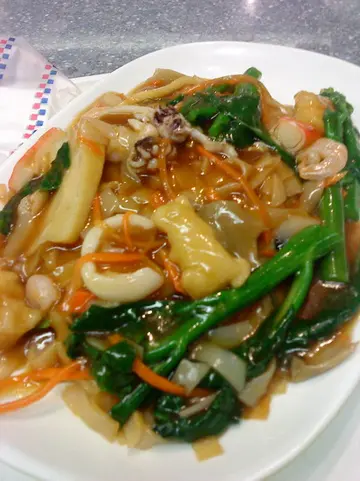芥蘭海鮮炒河粉 ~足料~