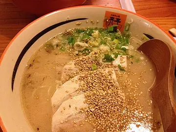 九州拉面，离正宗还有距离。