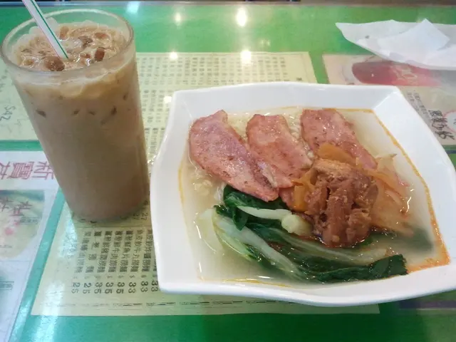 回鍋肉煙肉公仔麵