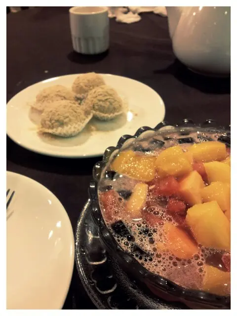 雷沙湯丸-糯米皮頗煙韌軟熟 & 雜果涼粉 芒果-涼粉甜得打冷震