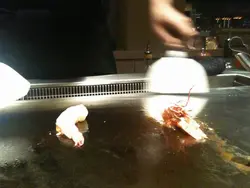 原来虾头都食得, 好浓嘅虾味真正鲜虾条!
