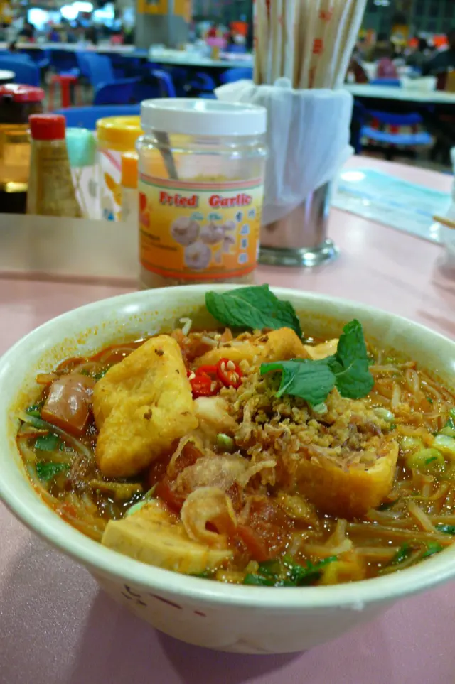 越式蝦膠扎肉蕃茄湯檬粉